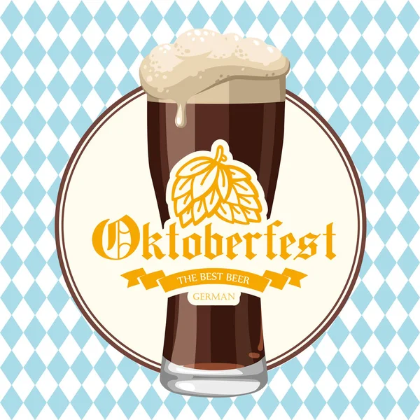 Icona dell'Oktoberfest. Menù delle bevande. Illustrazione vettoriale con bicchiere di birra in stile schizzo per pub. Alcolisti bevande festival su sfondo blu scacchi . — Vettoriale Stock