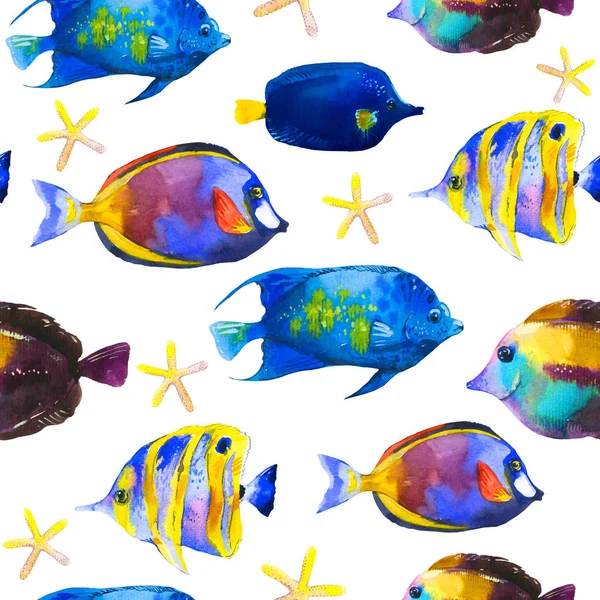 Patrón sin costuras con peces tropicales. Ilustración de acuarela con peces exóticos acuarios dibujados a mano sobre fondo blanco. — Foto de Stock