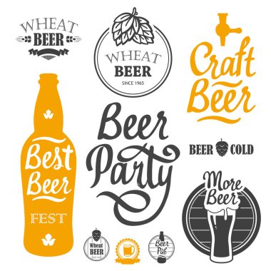 Bira pub logo ve etiketleri ile vektör çizim. Basit semboller cam, şişe. Oktoberfest gelenekleri. Dekoratif elemanlar tasarımınız için. Siyah beyaz stili.