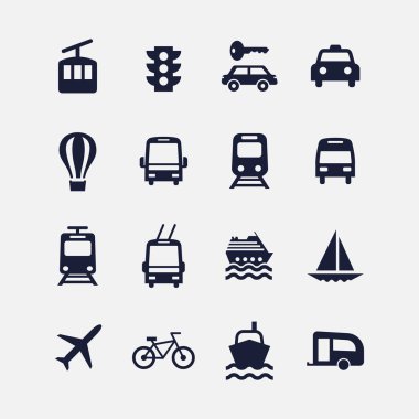 Simge taşıma ayarlandı. Araç, tekne, uçak, tren, tramvay, otobüs sembolleri içeren vektör çizimleri.