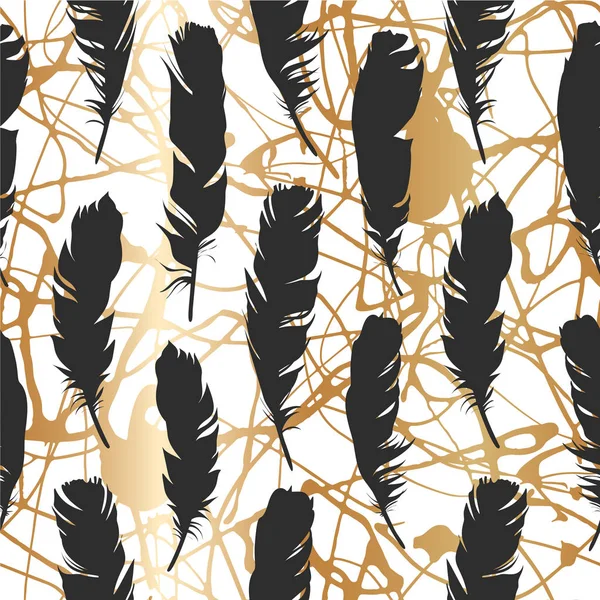 Nahtlose schwarze Illustration mit Federn auf goldenem Pinselgrund. natürliche Vektormuster. Boho-Stil. Einfache Silhouetten. — Stockvektor