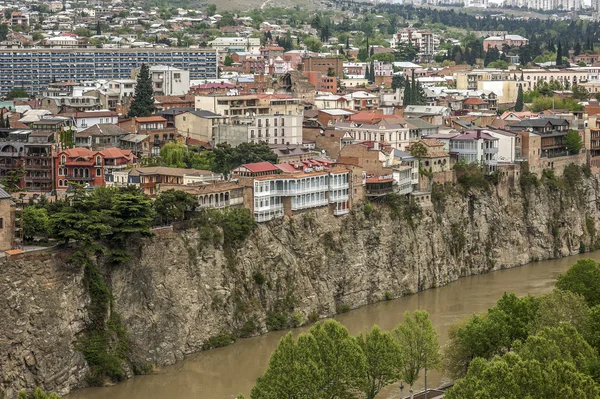 Georgië, Tbilisi. Uitzicht vanaf het Fort Narikala op Avlabari di — Stockfoto