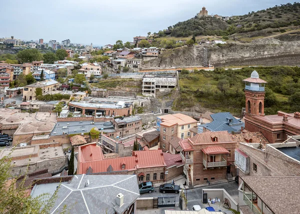 Georgië, Tbilisi. Uitzicht vanaf het Fort Narikala Old City. — Stockfoto