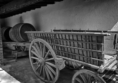 İspanya, Catalonia. Bir şarap mahzeni (Bod ile birçok şarap imalathaneleri