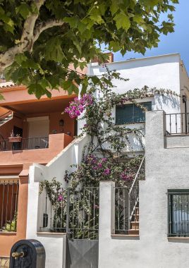 Blanes - rahat tatil beldesi .