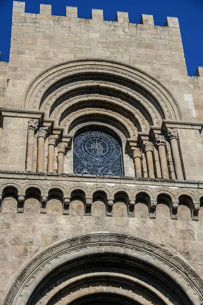 Coimbra, Portugal. Klooster van het Heilige Kruis . — Stockfoto