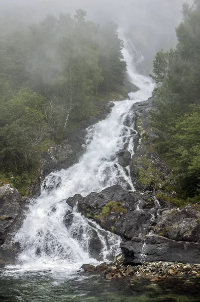 Norway, Sognefjord,waterfalls falling from the cliffs   . — Stock Photo, Image