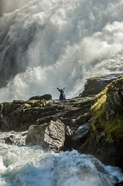 挪威，火焰。Kjosfossen 著名的瀑布 — 图库照片