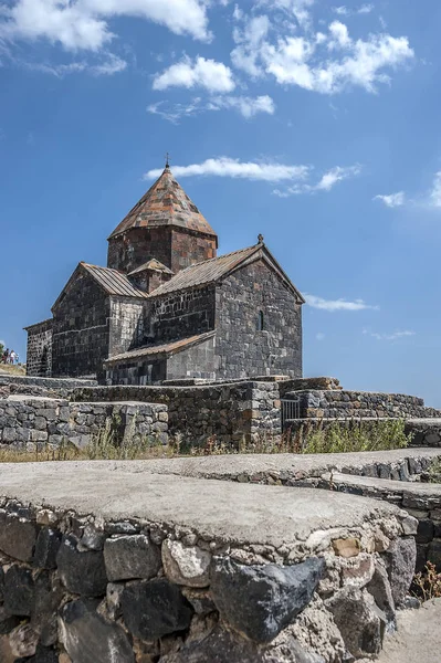Kościół Surbst. Astvatsatsin w klasztorze Sevanavank. — Zdjęcie stockowe
