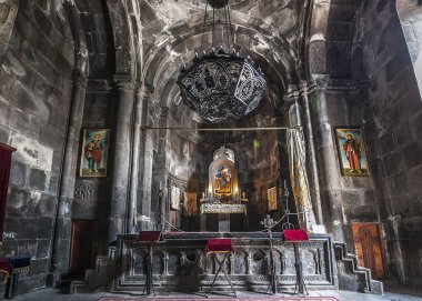 Geghard Manastırı kırk sunaklar biri.