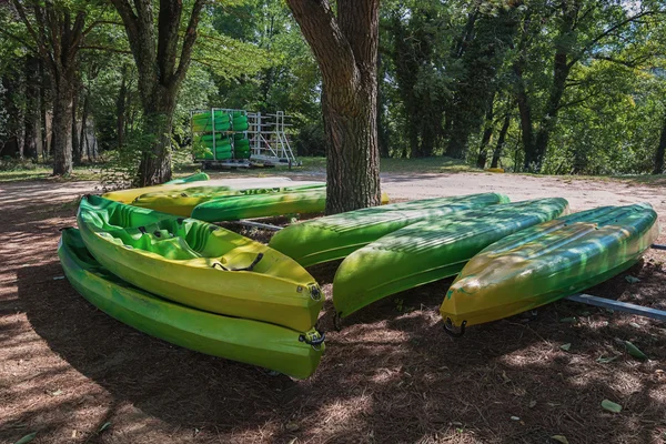 Place to rent kayaks along the river.