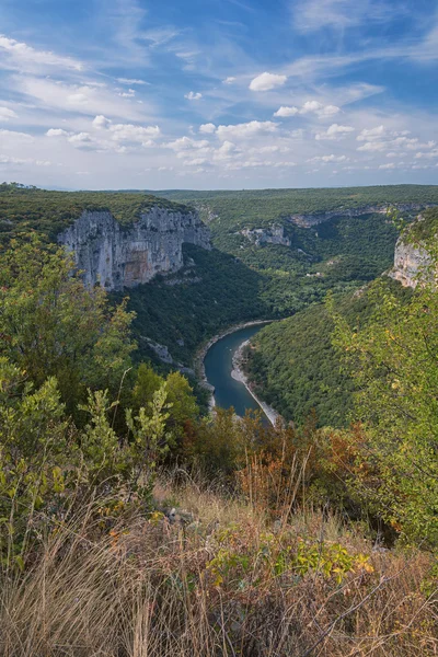 Ardeche Gorges de består av en serie klyftor i floden Ardeche, Frankrike. — Stockfoto