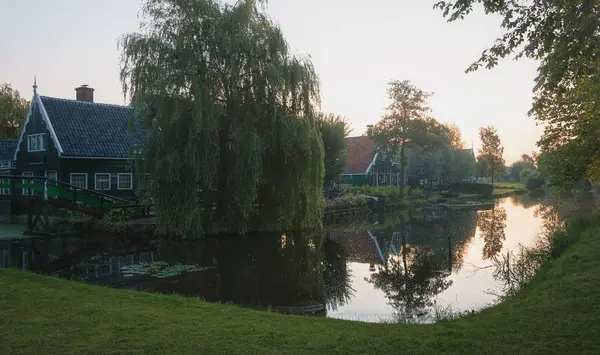 Early morning in a small Dutch village. — Stock Photo, Image