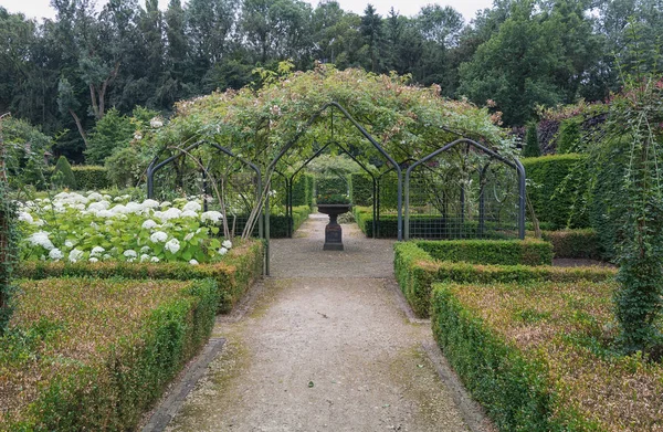 İngilizce Bahçe tarzı