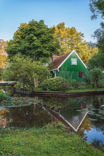 Eski balıkçı köyü Haaldersbroek.