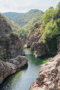 Güzel nehrin Ardèche görüntülemek