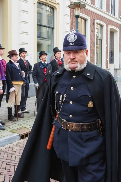 Un des personnages des célèbres livres de Dickens au cours de la th — Photo