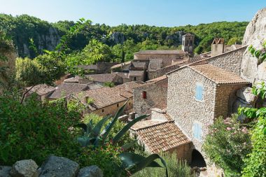 Köyün Labeaume Ardèche içinde çatılarına Üstten Görünüm 