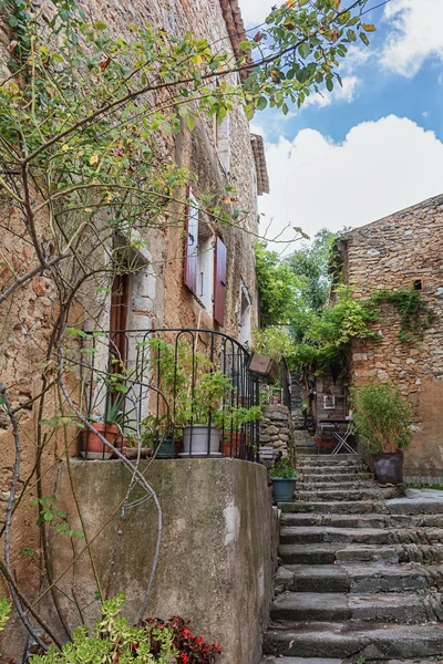 Impression of the village Saint Montan in the Ardeche region of France — Stock Photo, Image