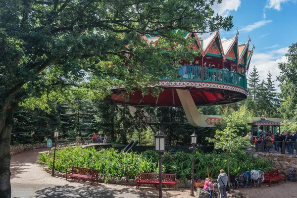 Přitažlivost Pagode pro letecký pohled od zábavního parku Efteling — Stock fotografie