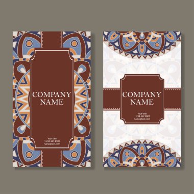 Kartvizit kümesi. Vintage desen mandala retro tarzı. El çekilmiş Islam, Arapça, Indian, dantel modeli.