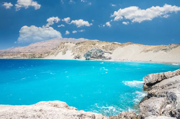 クレタ島、ギリシャでアギオス パブロス ビーチ. — Stockfoto