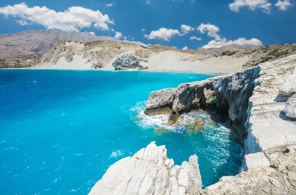 Praia de Agios Pavlos na ilha de Creta, Grécia . — Fotografia de Stock