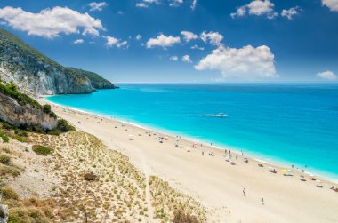 Yunanistan 'ın Lefkada adasındaki Milos plajı. 