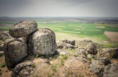 Romanya 'nın Tulcea ilinin Dobrogea ilçesinde kayalık oluşumlar