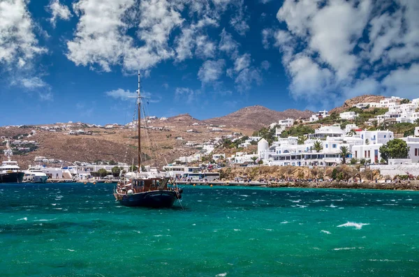 Mykonos, Griekenland - 4 juli 2017: — Stockfoto