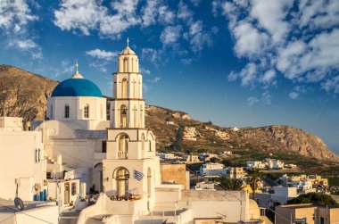 Günbatımı üzerinde Pyrgos, Santorini Island, Yunanistan