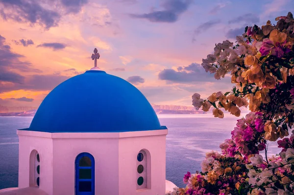 Stad van Oia, Santorini Cyclade eilanden, Griekenland — Stockfoto