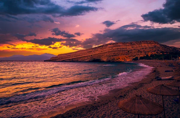 Matala beach på ön Kreta, Grekland — Stockfoto