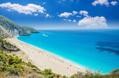 Yunanistan 'ın Lefkada adasındaki Milos plajı. 