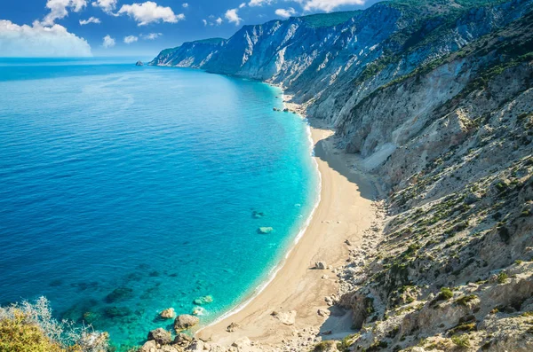 Φημισμένη Πλατειά άμμο παραλία στο νησί της Κεφαλονιάς, Ελλάδα — Φωτογραφία Αρχείου