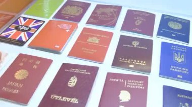 Farklı ülkelerin Pasaportlar.