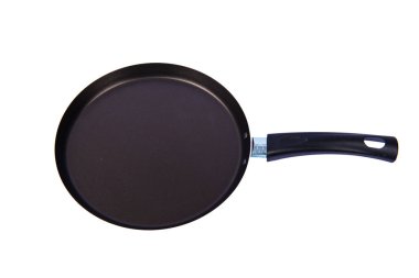 Döküm tava üzerinde beyaz izole