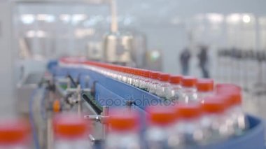 plastik şişe maden suyu limonata üretimi.