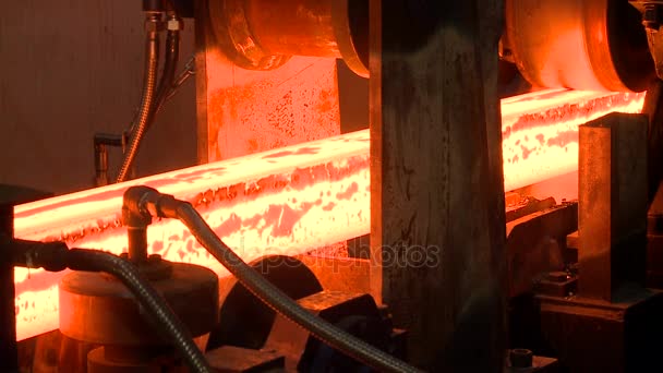 Lingotti Acciaio Caldo Sul Trasportatore Processo Fusione Fonderia Produzione Metallurgia — Video Stock