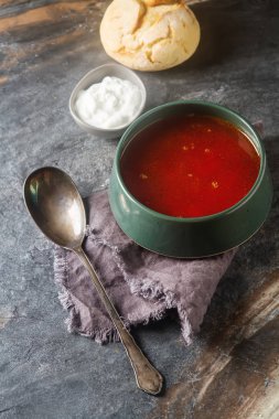 Pancar çorbası. Geleneksel Rus Yemeği, pancar ve patates çorbası