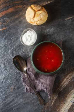 Pancar çorbası. Geleneksel Rus Yemeği, pancar ve patates çorbası