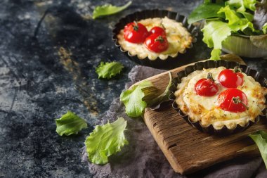 şarap, Fransa Ulusal reçete ile domates salçası.