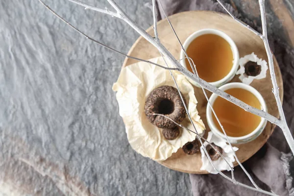 Porselen Çin bardak, çelik çay kaşığı. Siyah, yeşil, puerh, ool