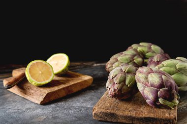 Limon ile organik enginar sökük bebek. Bir vegan gıda ve