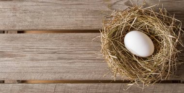 Paskalya Paskalya yumurtaları ile arka plan. Kopya alanı ile Üstten Görünüm.