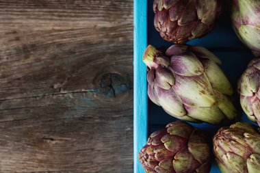 Limon ile organik enginar sökük bebek. Bir vegan gıda ve