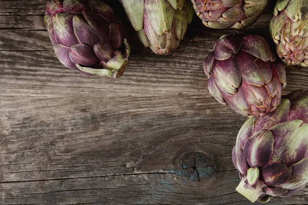 Limon ile organik enginar sökük bebek. Bir vegan gıda ve