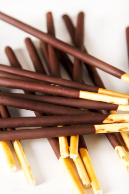 Parlak kırbaç kurabiye kutusu. Japonya tatlılar. Parlak beyaz