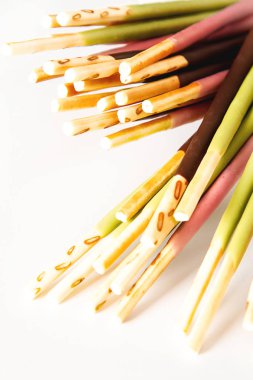 Parlak kırbaç kurabiye kutusu. Japonya tatlılar. Parlak beyaz