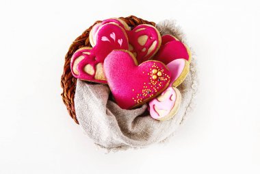 Kalp kurabiye. St. Valentine's Day, düğün. Parlak beyaz backgro